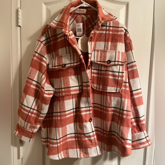 Saints & Hearts plaid oversized Shacket - Picture 10 of 10